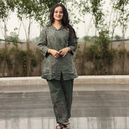 Green Coord set with silver stone