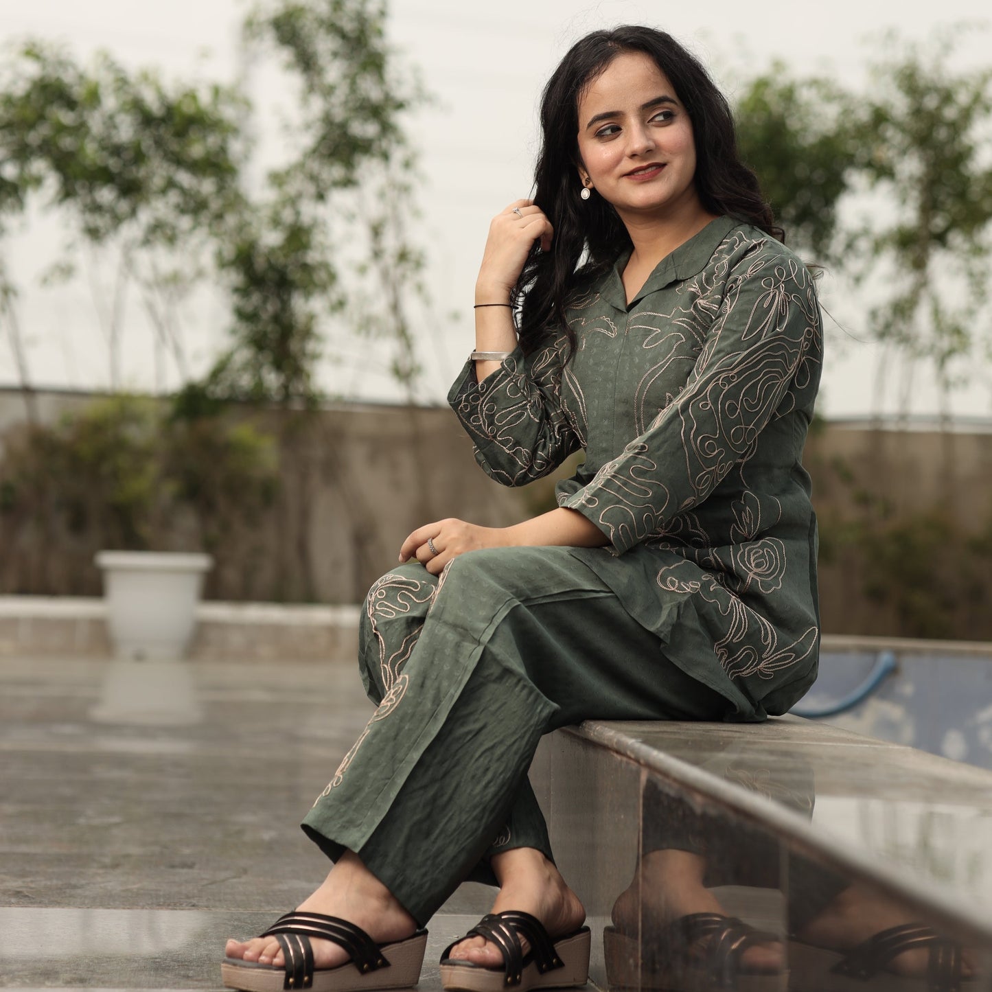 Green Coord set with silver stone