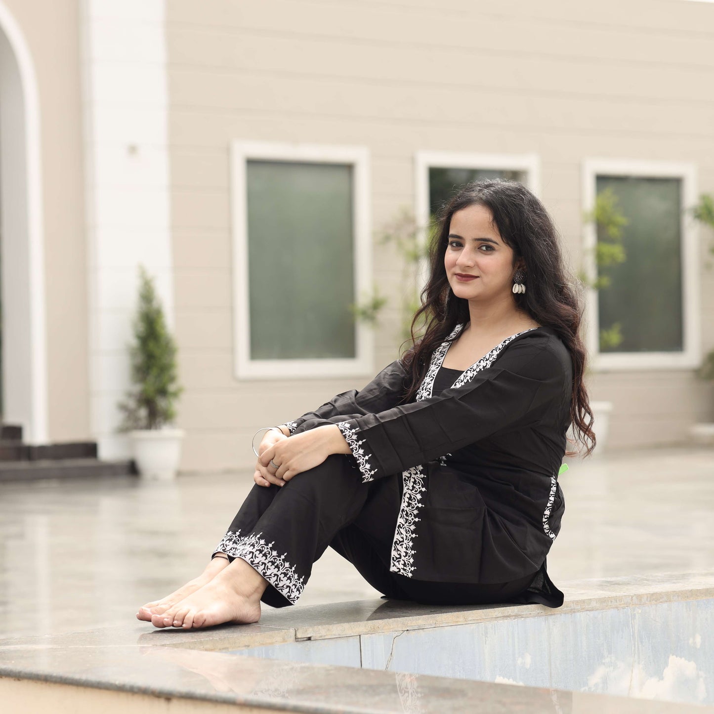 Black White neck Coord Set