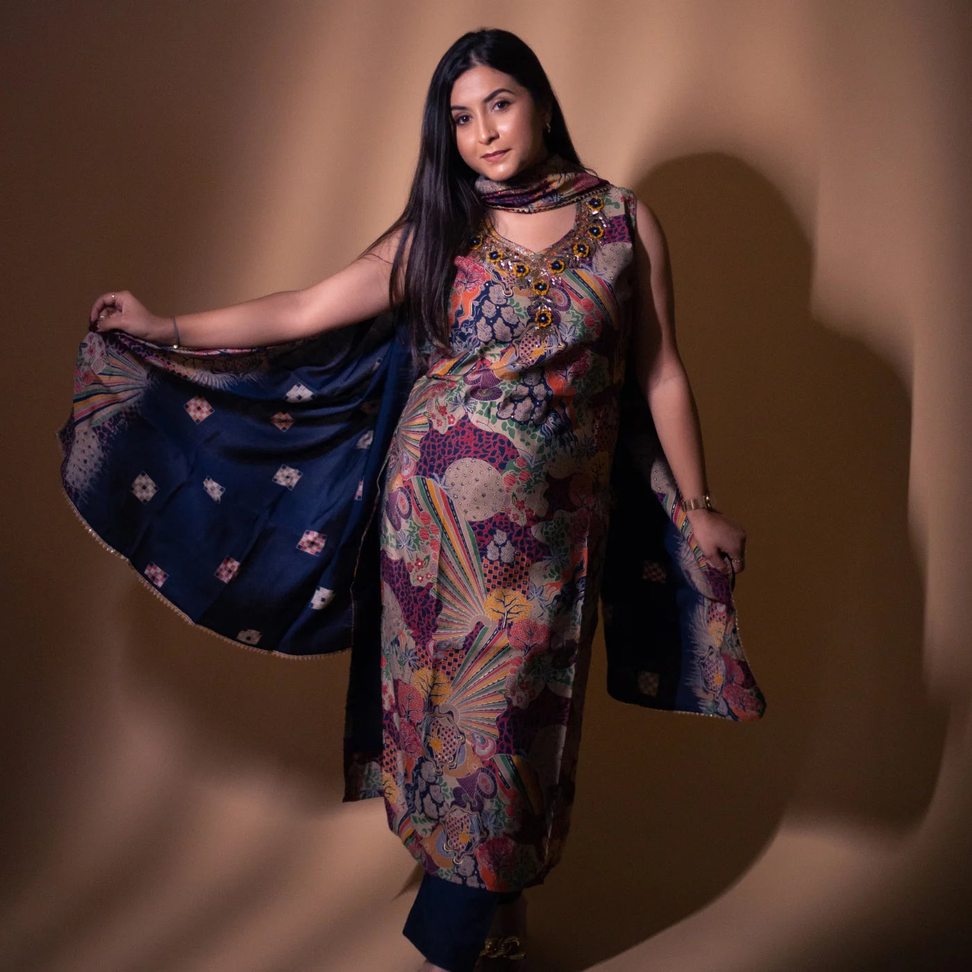 Navy Blue Embroider Suit