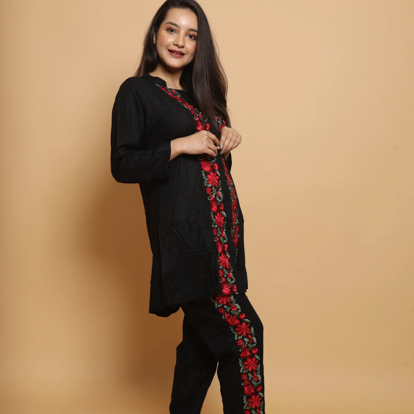 Black Thread Cord Set