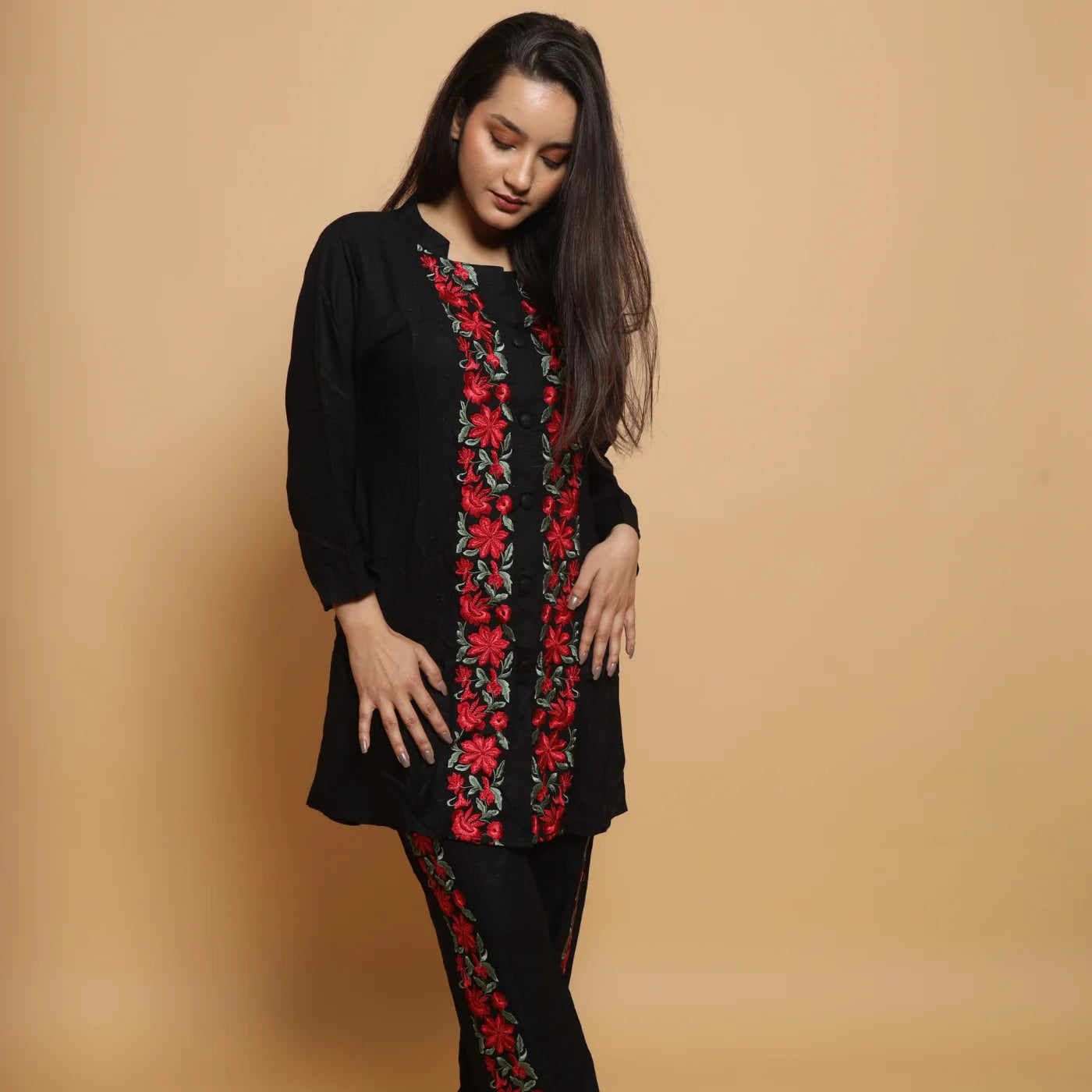 Black Thread Cord Set