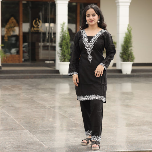 Black White neck Coord Set