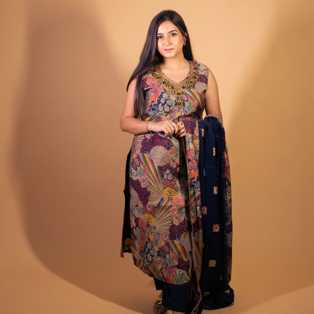 Navy Blue Embroider Suit